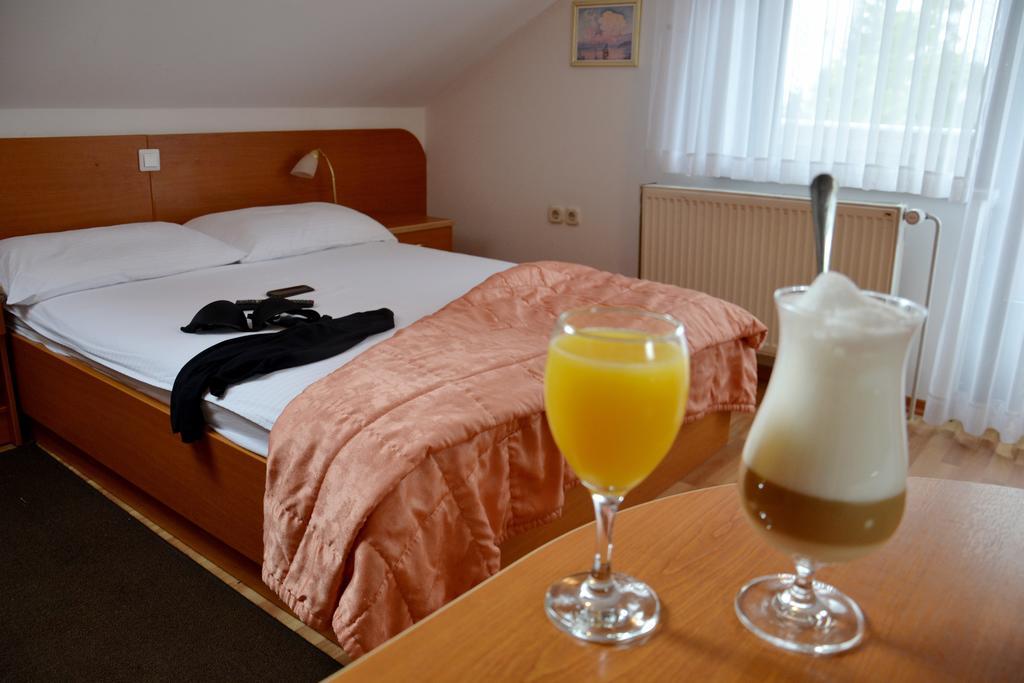 Guesthouse Bajc Vrhnika Room photo