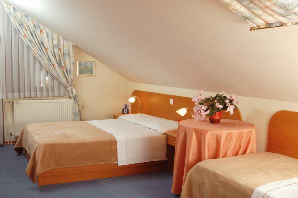 Guesthouse Bajc Vrhnika Room photo